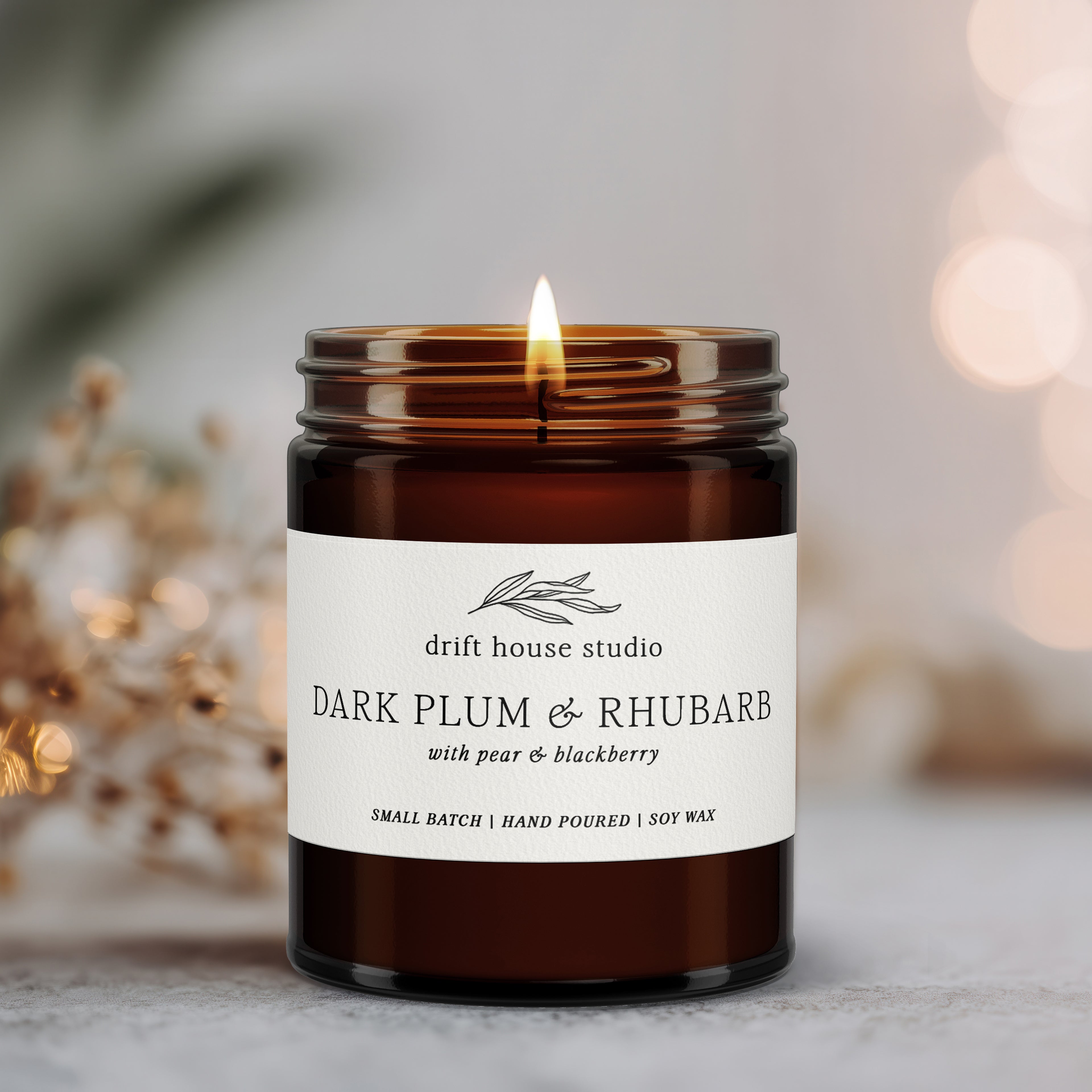 Dark Plum & Rhubarb - Scented Soy Candle in Amber Jar